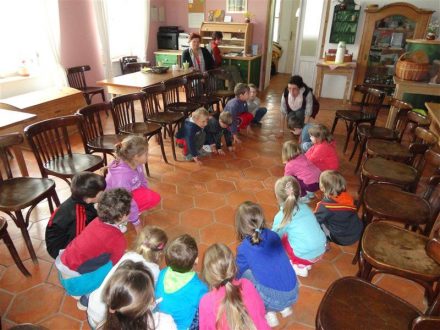 27. 5. 2016 Děti z MŠ v ekologickém centru v Horní Krupé